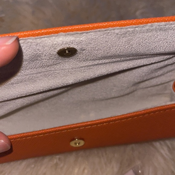 Tory Burch Orange Eyeglass Case with Gold Logo - Picture 10 of 15